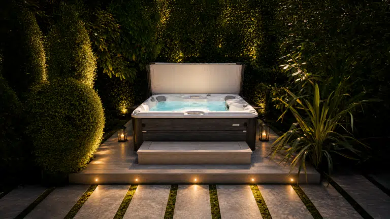 Hot Tub in Hendon, Barnet